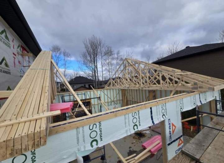 <p>Fabrication de fermes de toit, Beauce-Centre</p>